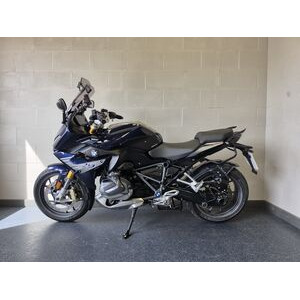 BMW R1250RS Exclusive click to zoom image
