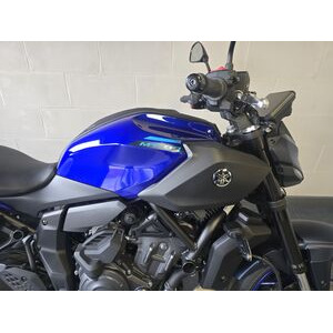 YAMAHA MT-07 Y-AMT click to zoom image