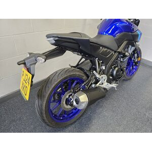 YAMAHA MT 125 (MTN 125-A) click to zoom image