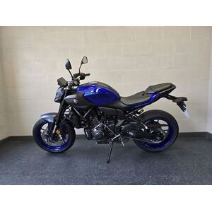 YAMAHA MT-07 click to zoom image