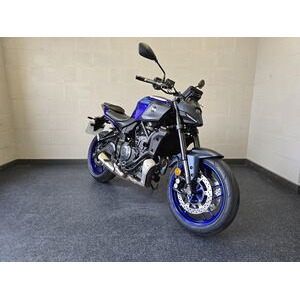 YAMAHA MT-07 click to zoom image