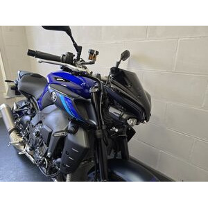 YAMAHA MT 10 - EX DEMO click to zoom image