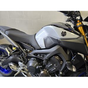YAMAHA MT-09 SP click to zoom image