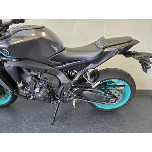 YAMAHA MT 09 Y-AMT - EX DEMO click to zoom image