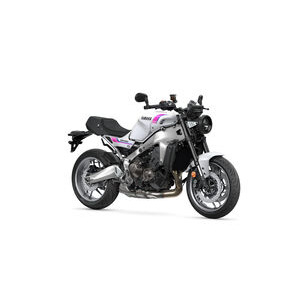 YAMAHA XSR 900 click to zoom image