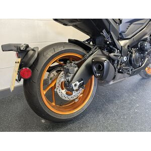 SUZUKI GSXS 1000 Katana click to zoom image