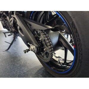 SUZUKI GSX-S 1000 click to zoom image