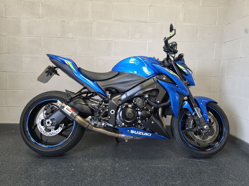 SUZUKI GSX-S 1000 click to zoom image