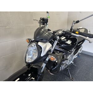 SUZUKI Gladius 650 SFV 650 click to zoom image