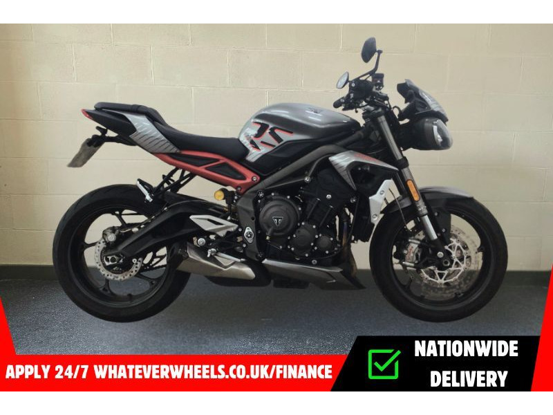TRIUMPH Triumph Street Triple 765 RS click to zoom image