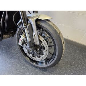 TRIUMPH Speed Twin 1200 click to zoom image