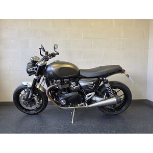 TRIUMPH Speed Twin 1200 click to zoom image