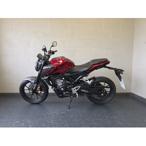 HONDA CB125R click to zoom image