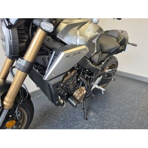 HONDA CB 650 R click to zoom image