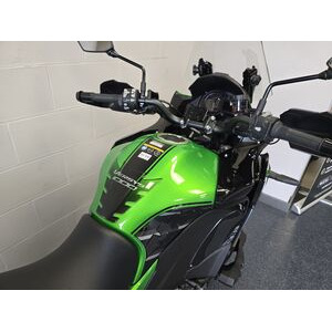 KAWASAKI Versys 1000 - KLZ1000 click to zoom image