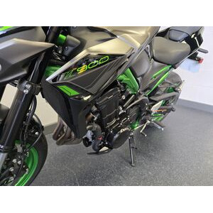 KAWASAKI Z900 ZR click to zoom image