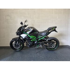 KAWASAKI Z900 ZR click to zoom image