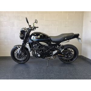 KAWASAKI Z900 RS click to zoom image