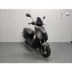 LEXMOTO Yadea C1S Electric Moped click to zoom image