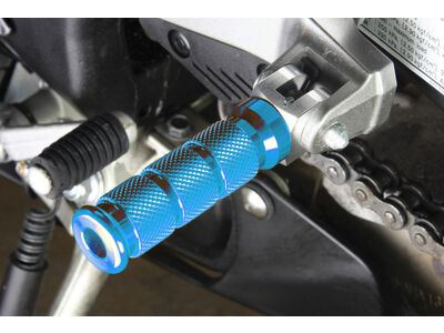 BIKETEK Alloy Round Sports Footpegs Suzuki Rider/Pillion Blue Type 1