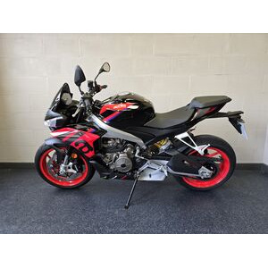 APRILIA Tuono 660 Factory click to zoom image
